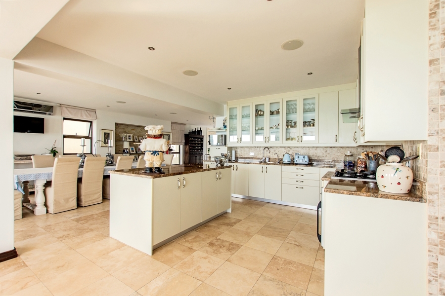 5 Bedroom Property for Sale in Calypso Beach Western Cape